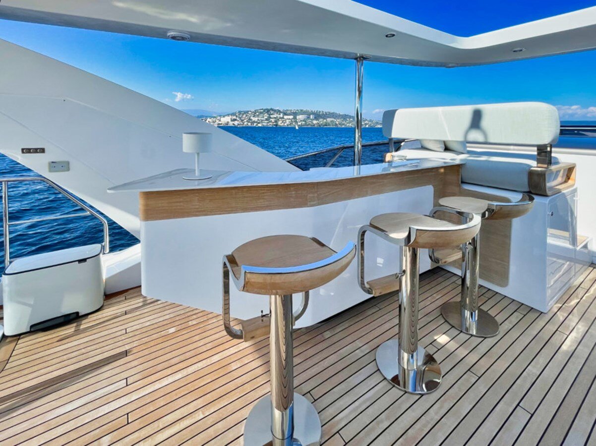 2019 AZIMUT YACHTS 87' 11