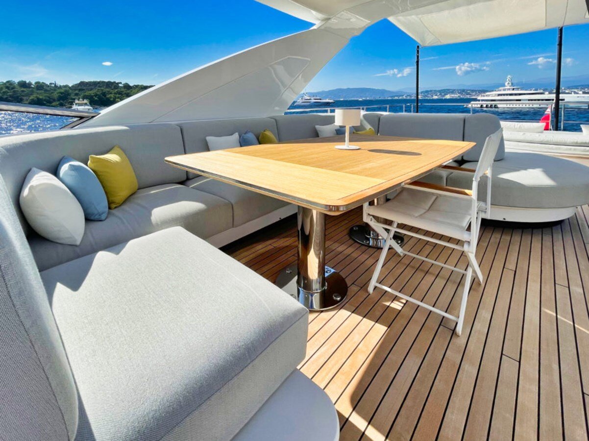 2019 AZIMUT YACHTS 87' 11