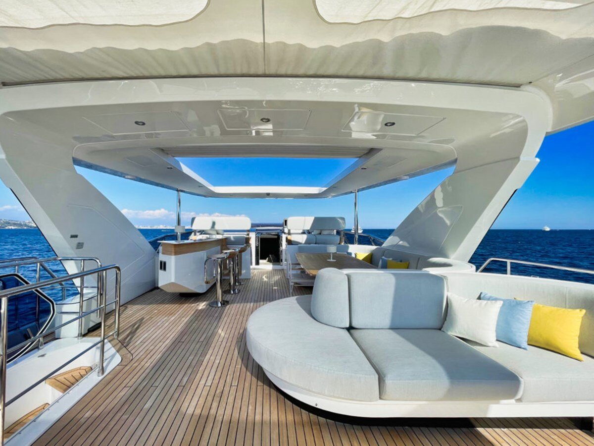 2019 AZIMUT YACHTS 87' 11