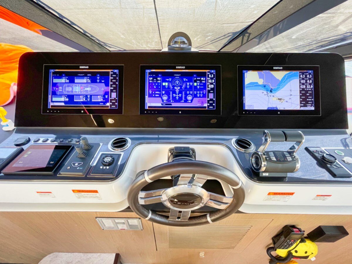 2019 AZIMUT YACHTS 87' 11