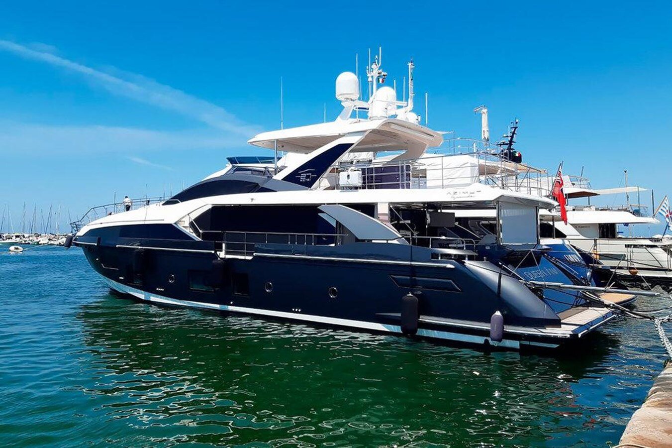 2019-azimut-yachts-87-796f0d