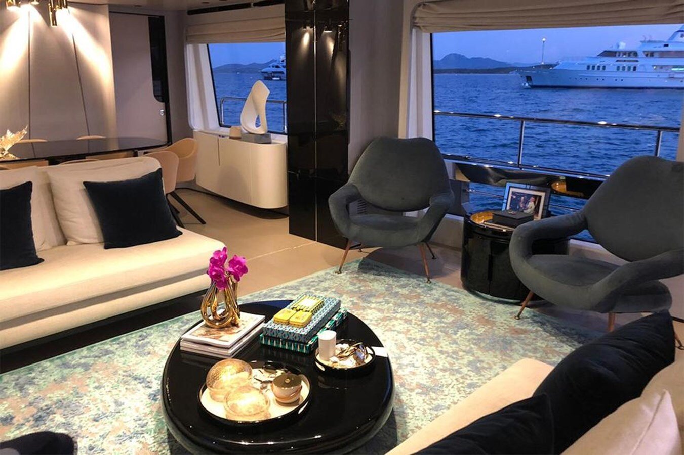 2019-azimut-yachts-87-796f0d