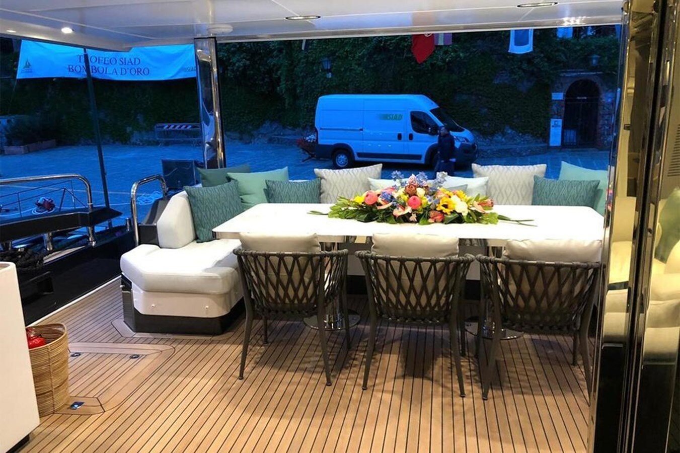 2019-azimut-yachts-87-796f0d