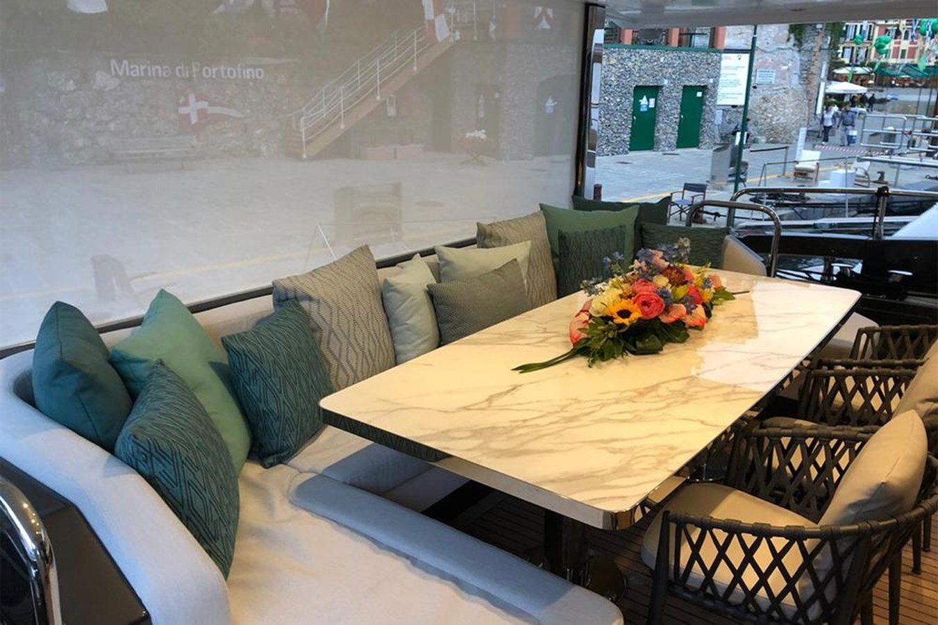 2019-azimut-yachts-87-796f0d