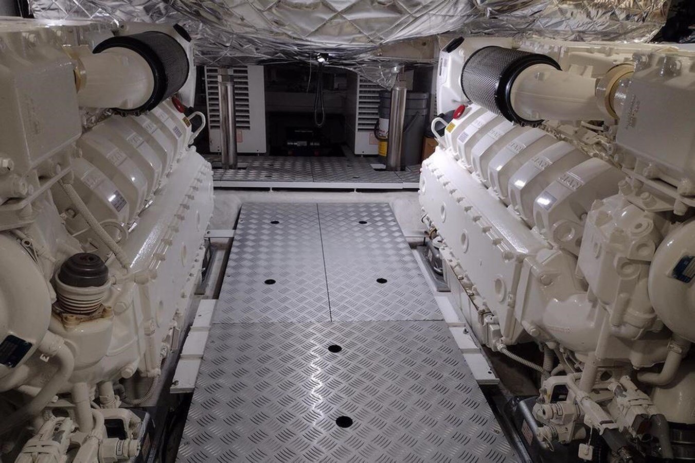 2019-azimut-yachts-87-796f0d