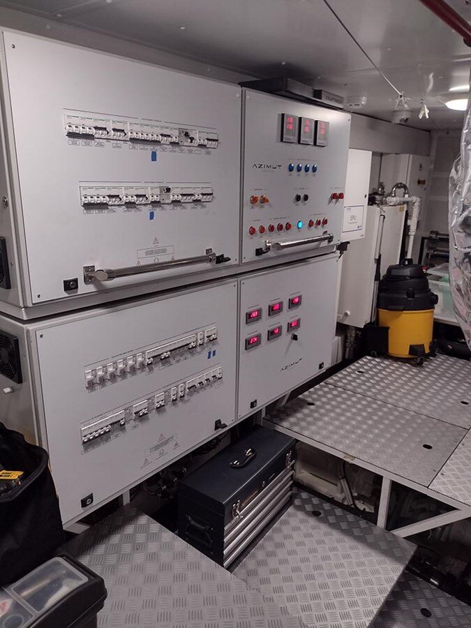 2019-azimut-yachts-87-796f0d