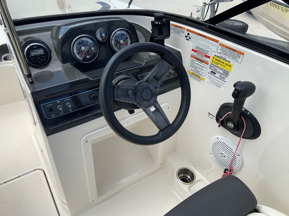 2019-bayliner-18-10-d26eb0