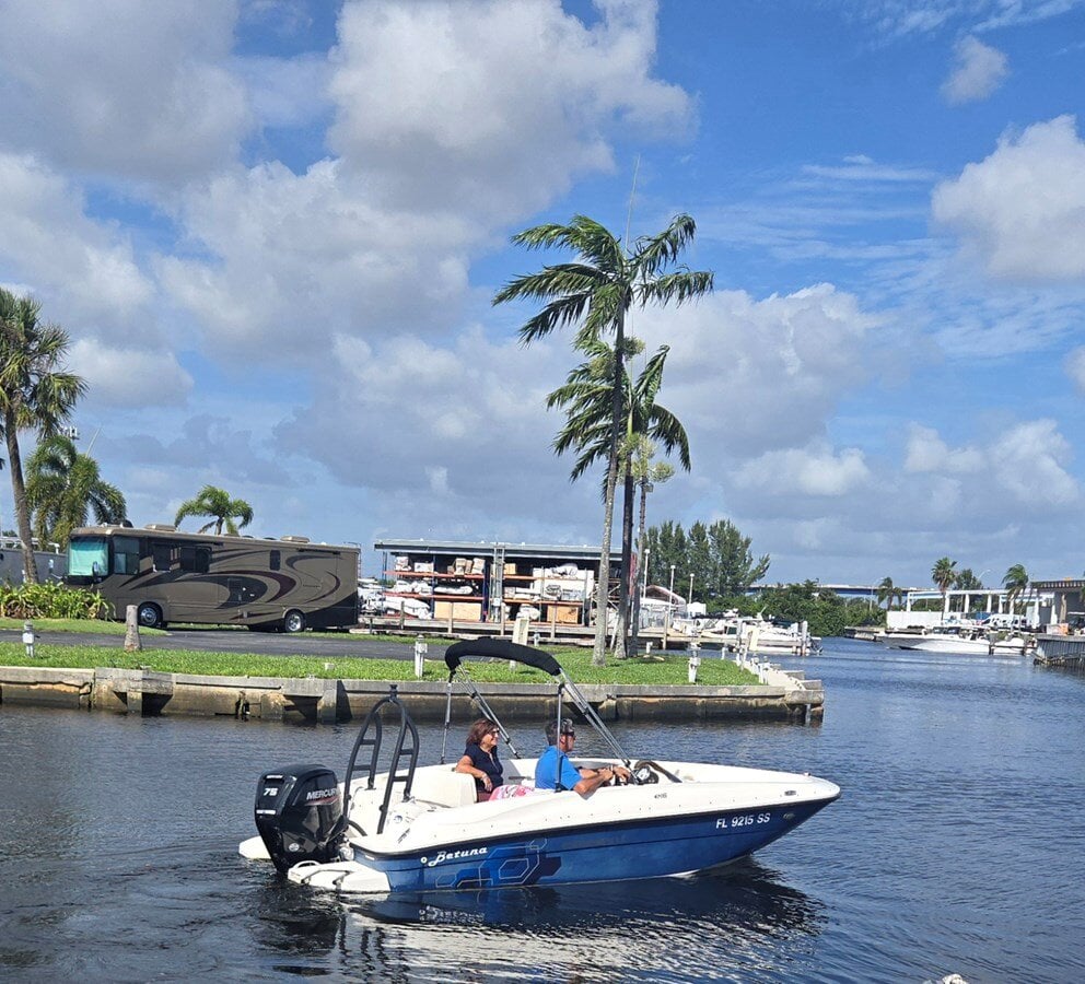 2019-bayliner-19-924719