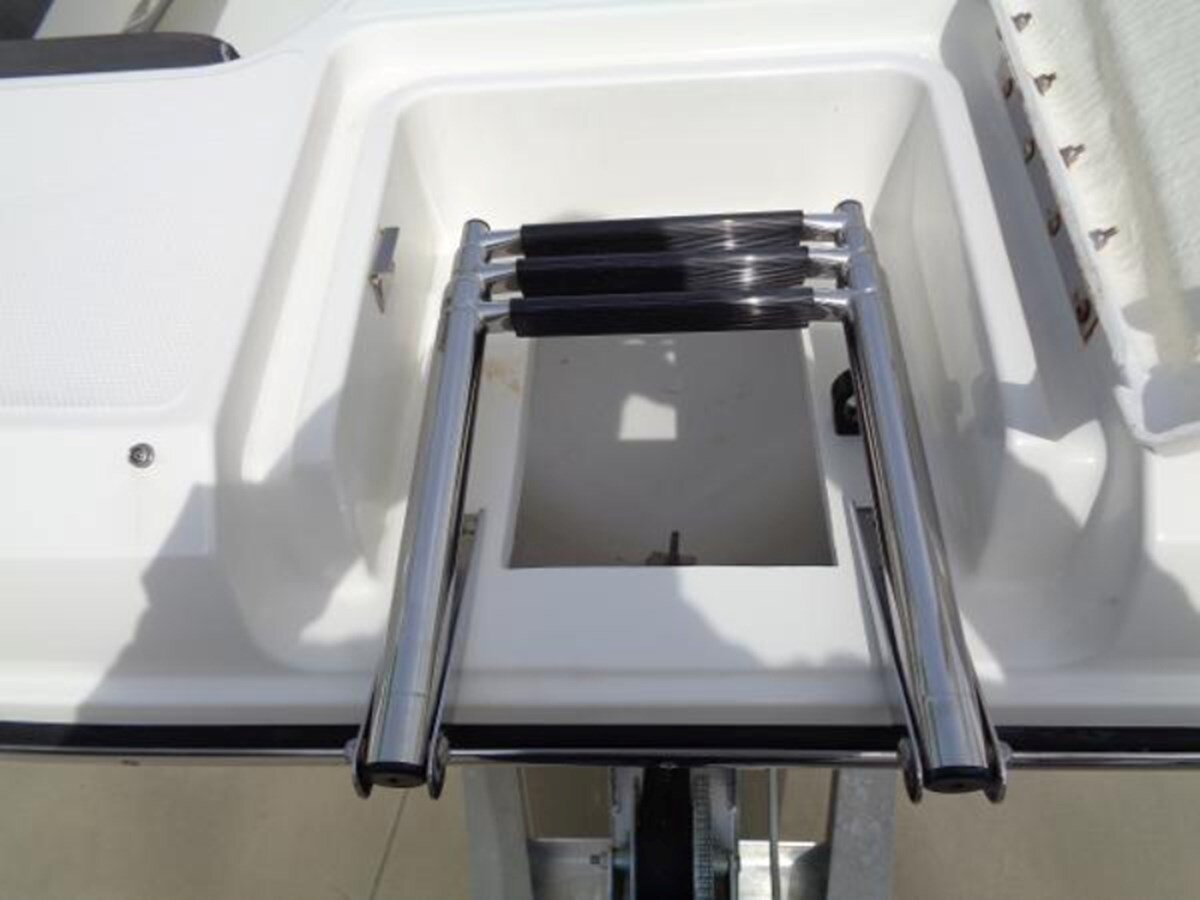 2019-bayliner-20-ef0904