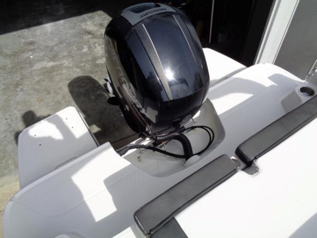 2019-bayliner-20-ef0904