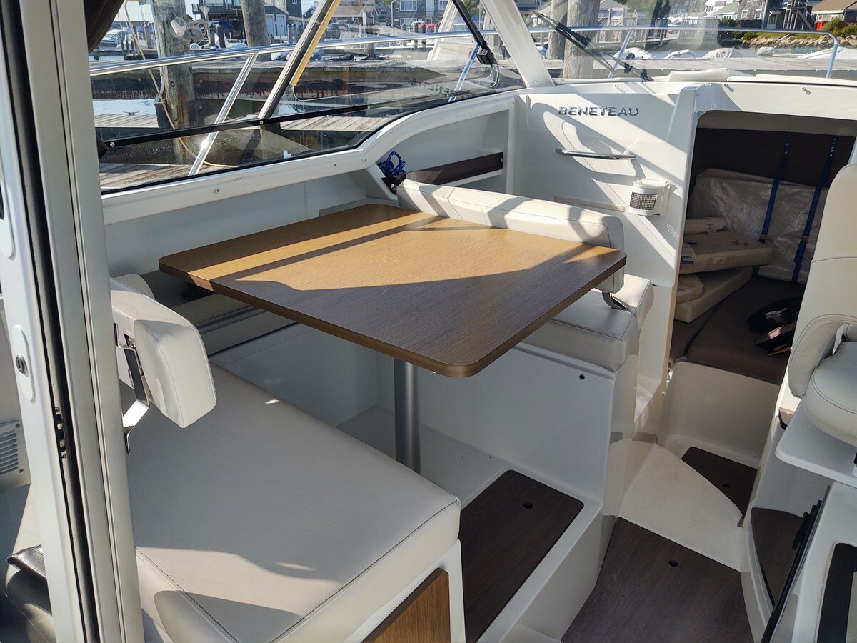 2019-beneteau-27-ae434a