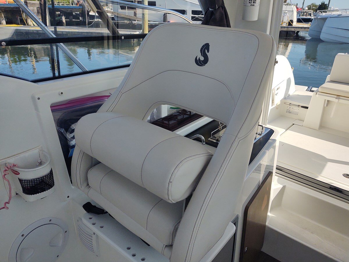 2019-beneteau-27-ae434a