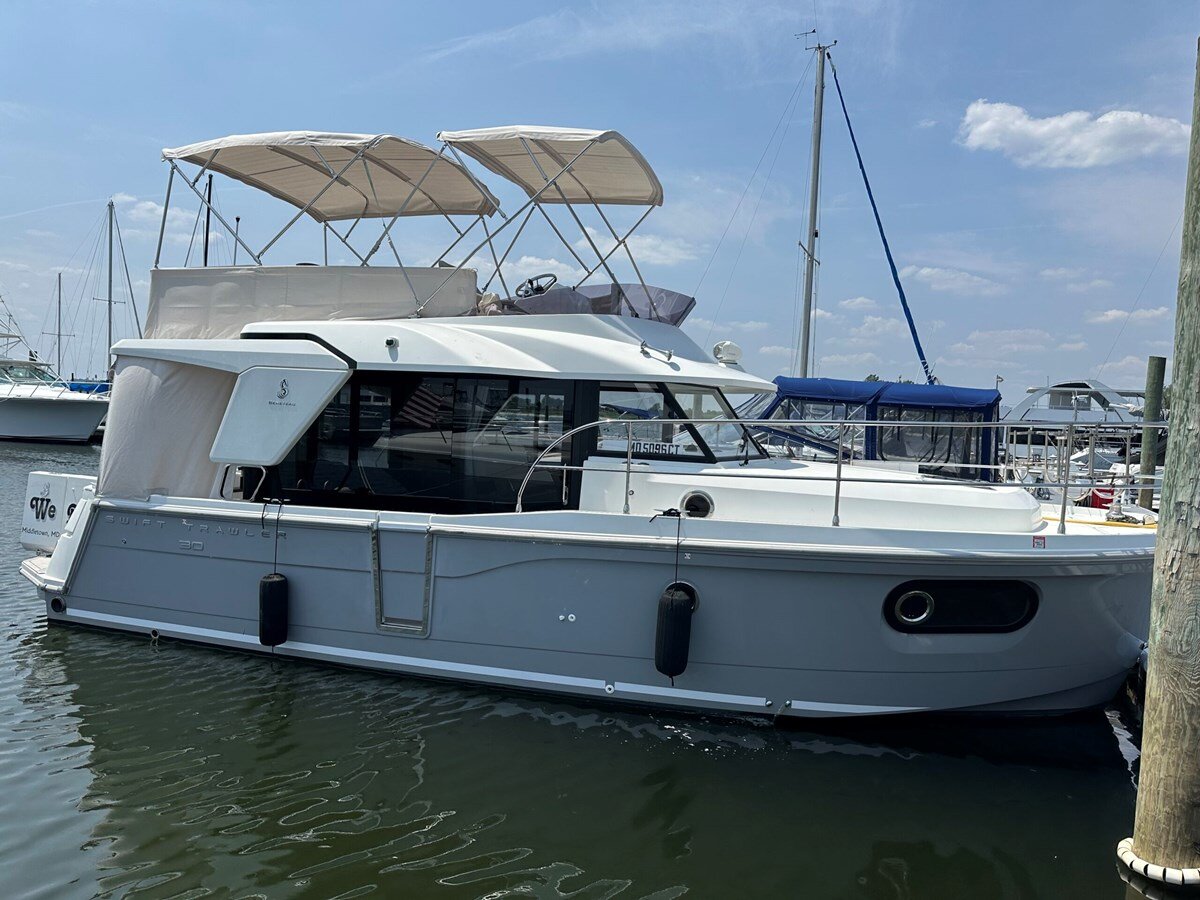 2019-beneteau-30-e4ecf8