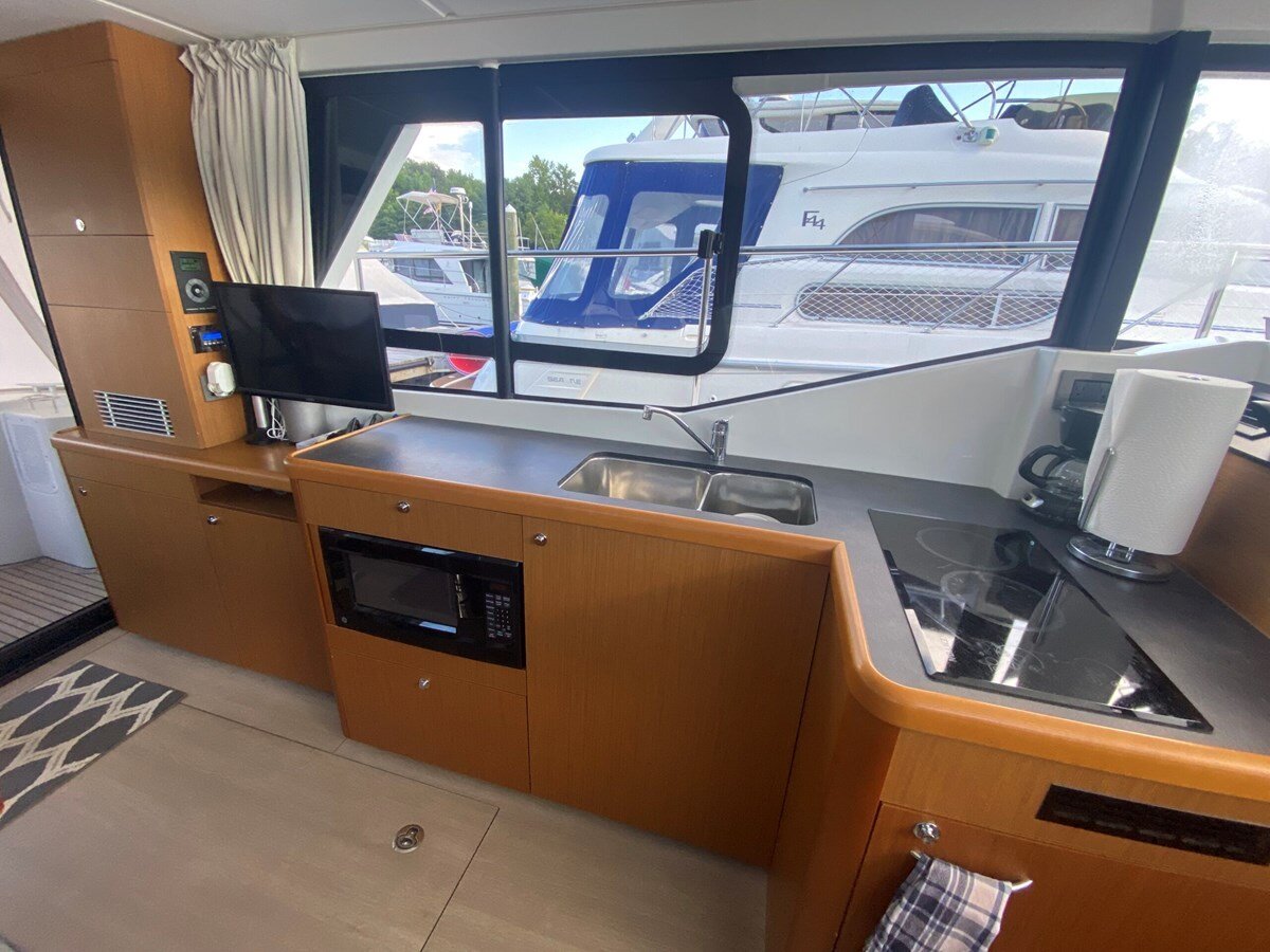 2019-beneteau-30-e4ecf8