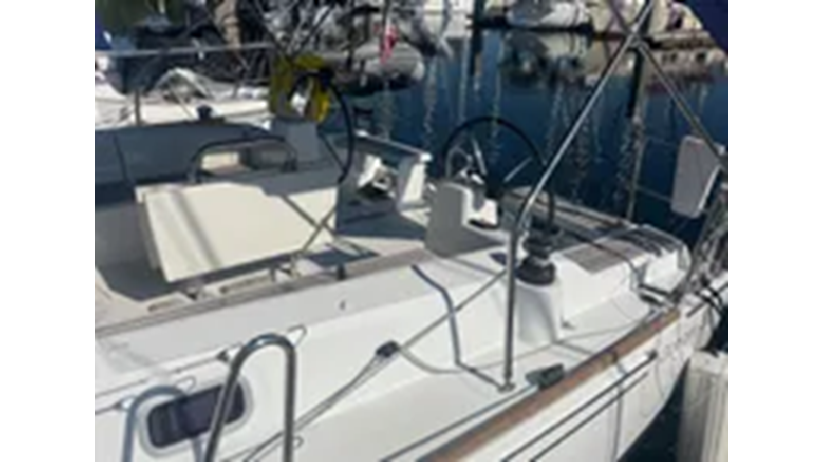 2019-beneteau-38-a0c358