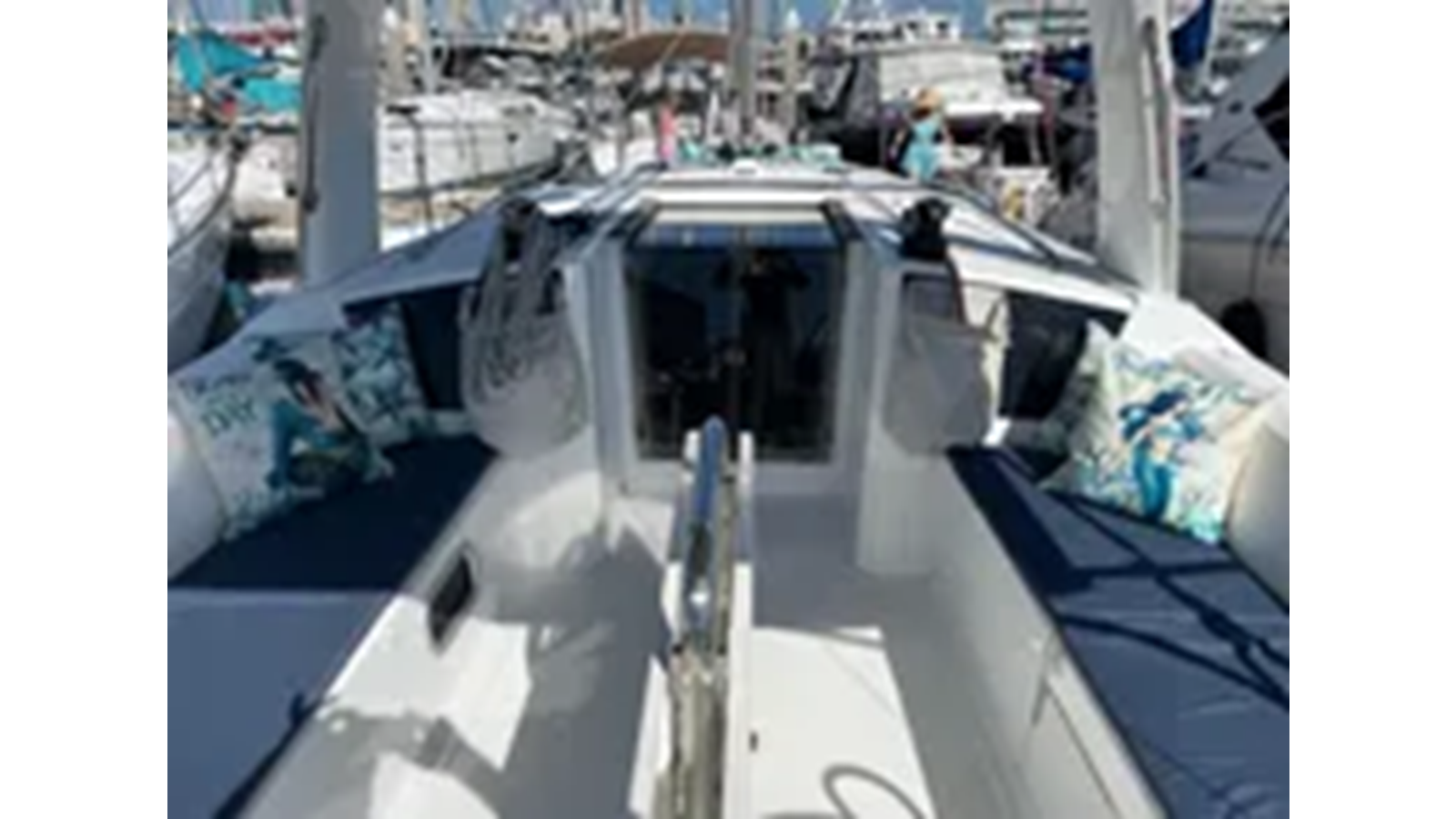 2019-beneteau-38-a0c358