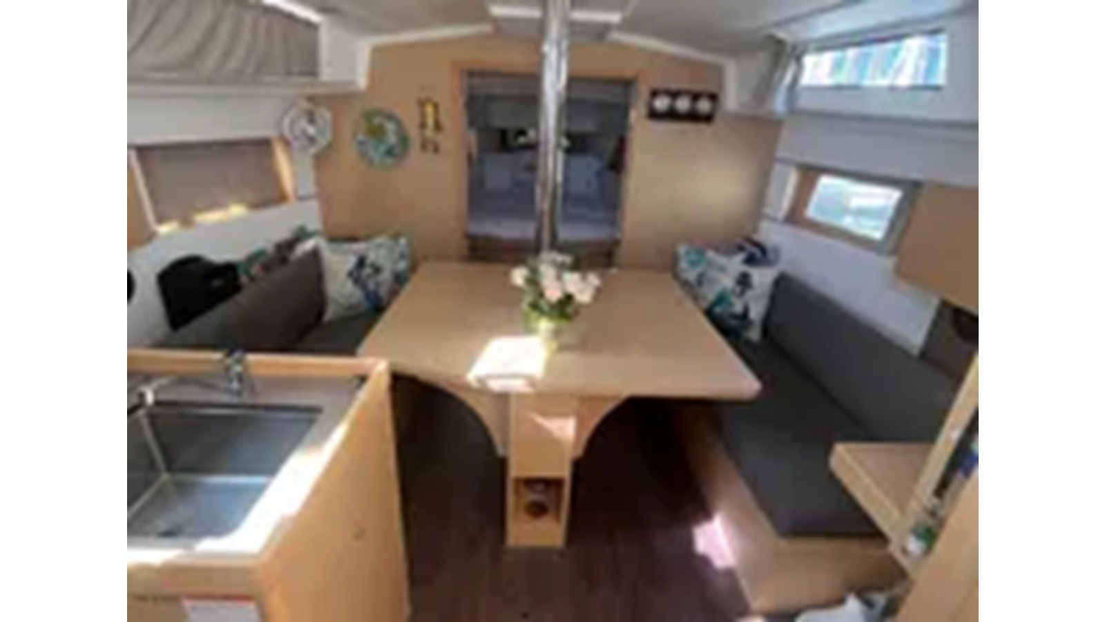 2019-beneteau-38-a0c358