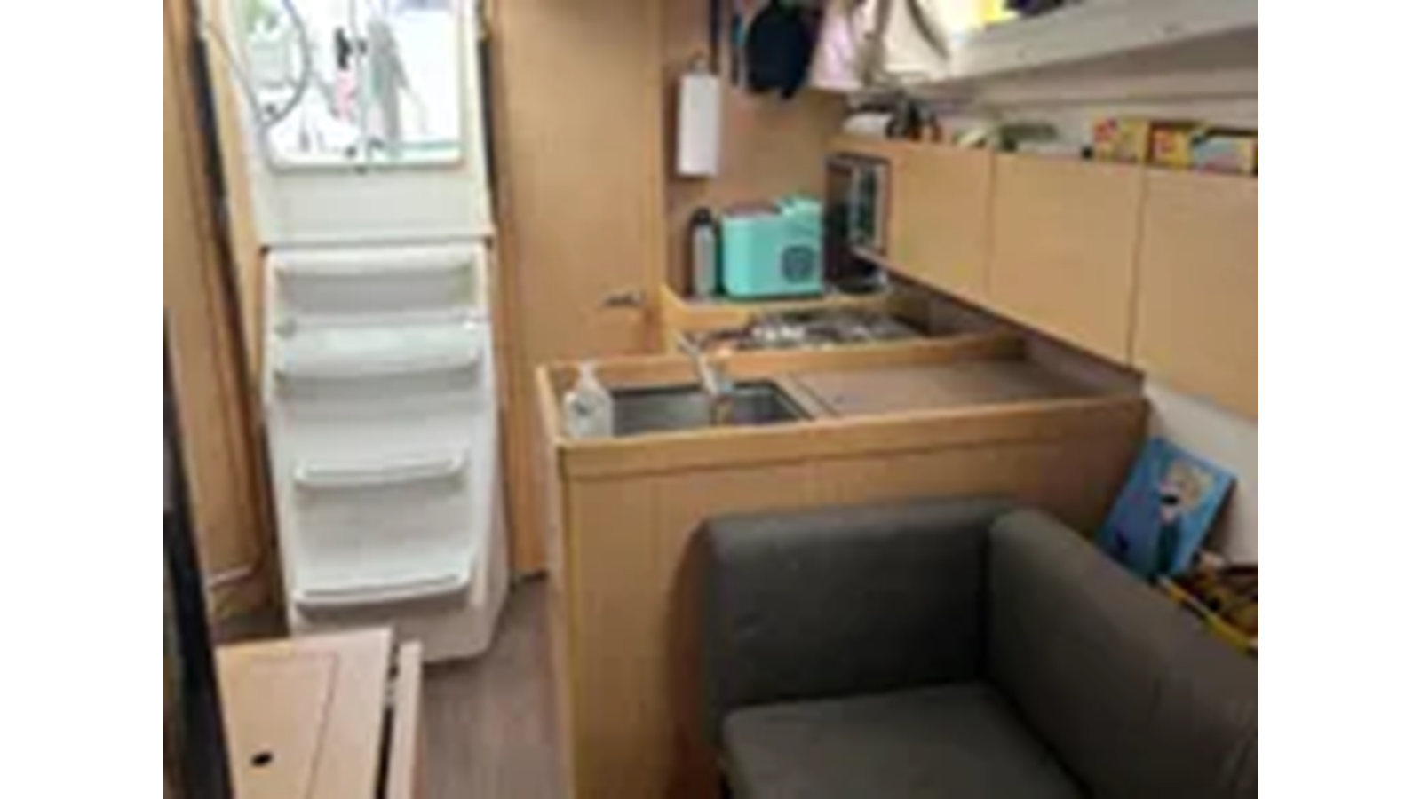 2019-beneteau-38-a0c358