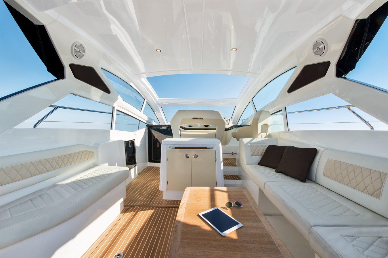 2019-beneteau-42-b29809