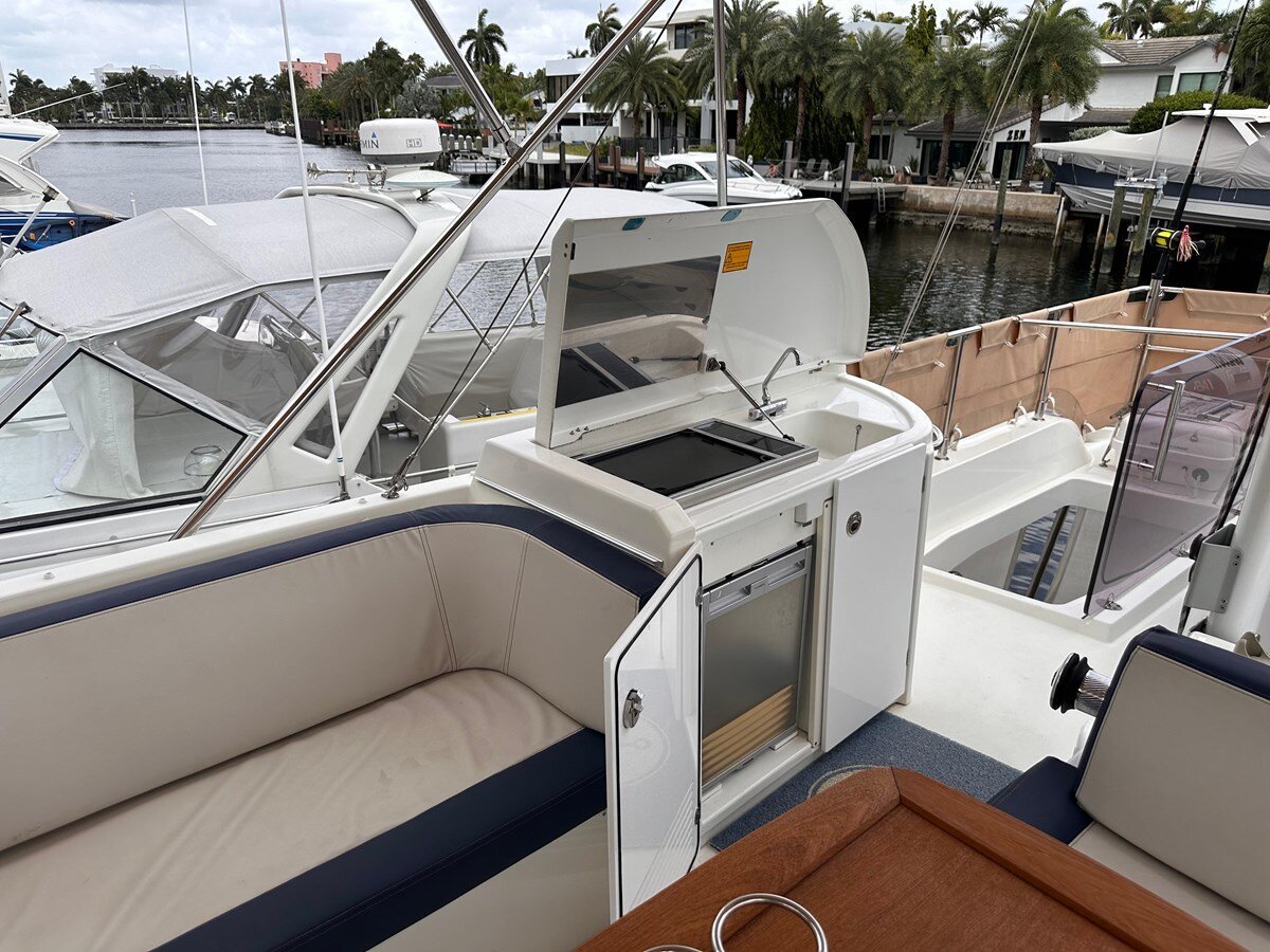 2019-beneteau-44-b07427