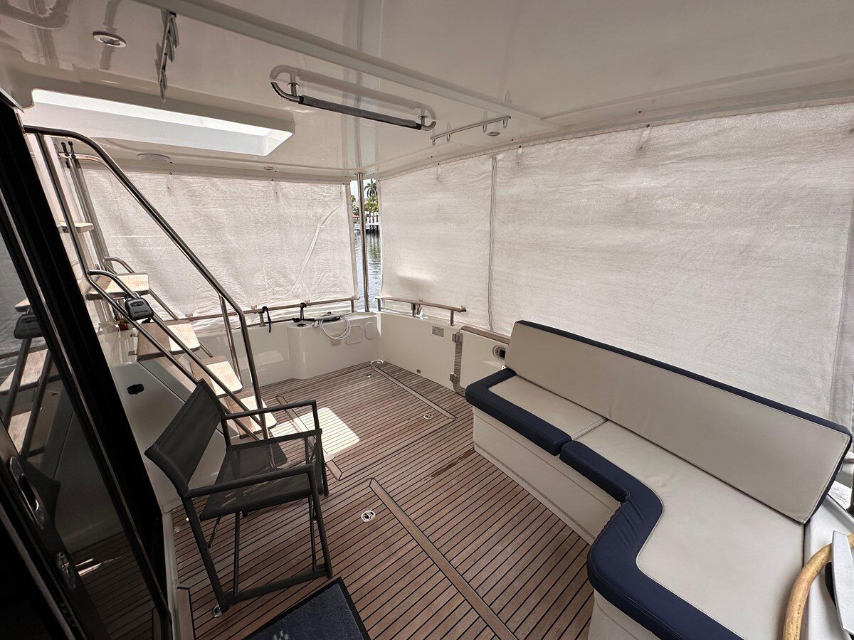 2019-beneteau-44-b07427