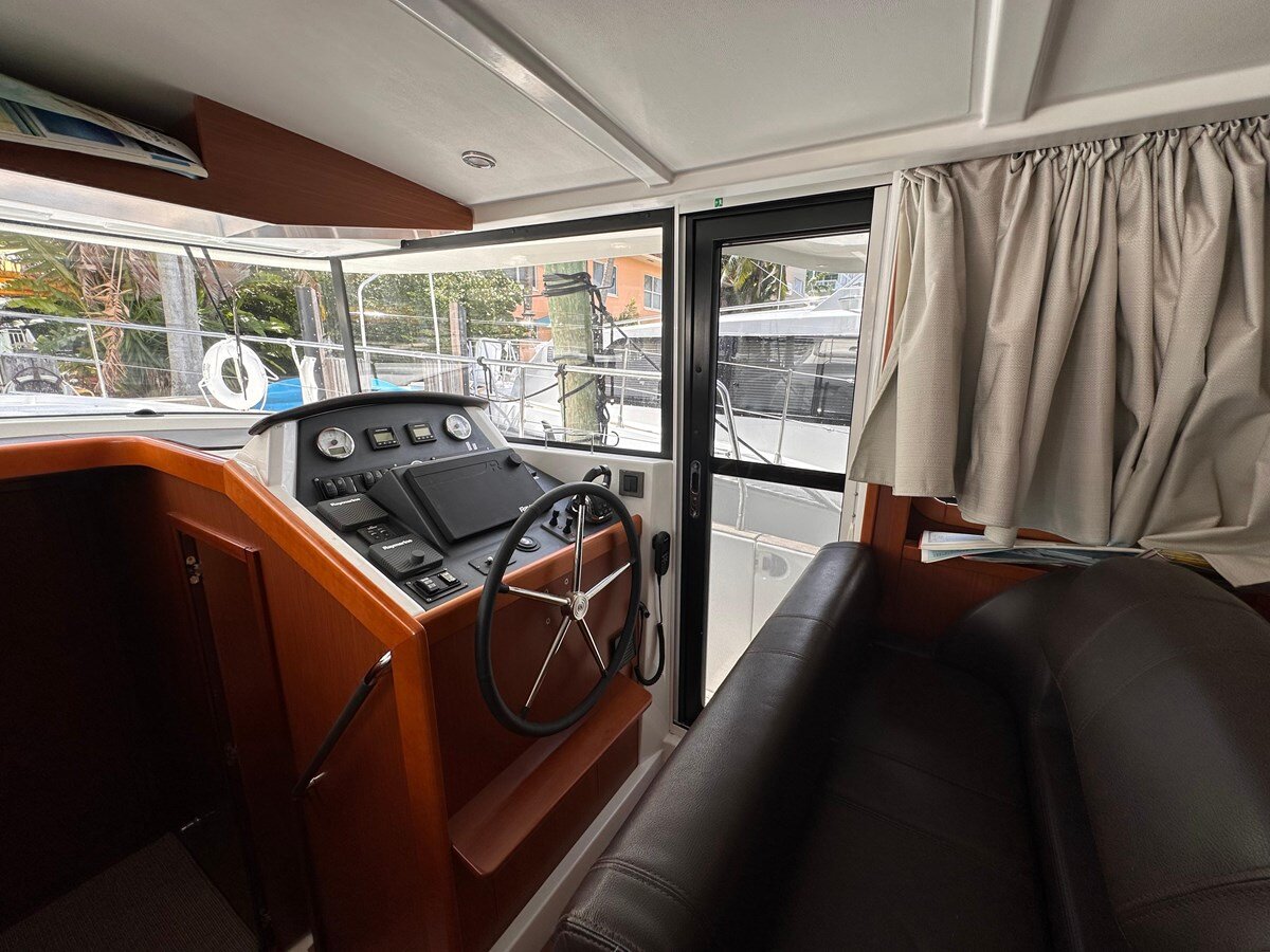 2019-beneteau-44-53fb9f