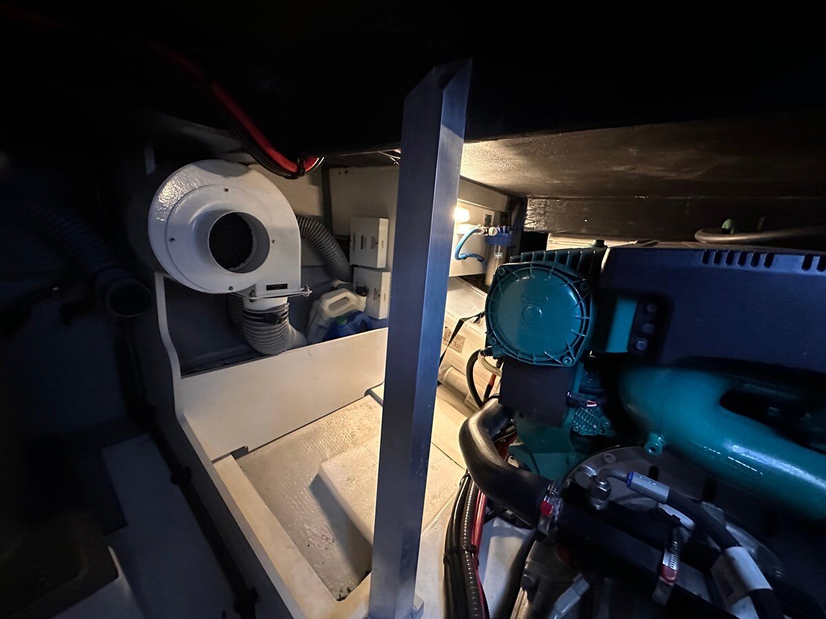 2019-beneteau-44-53fb9f