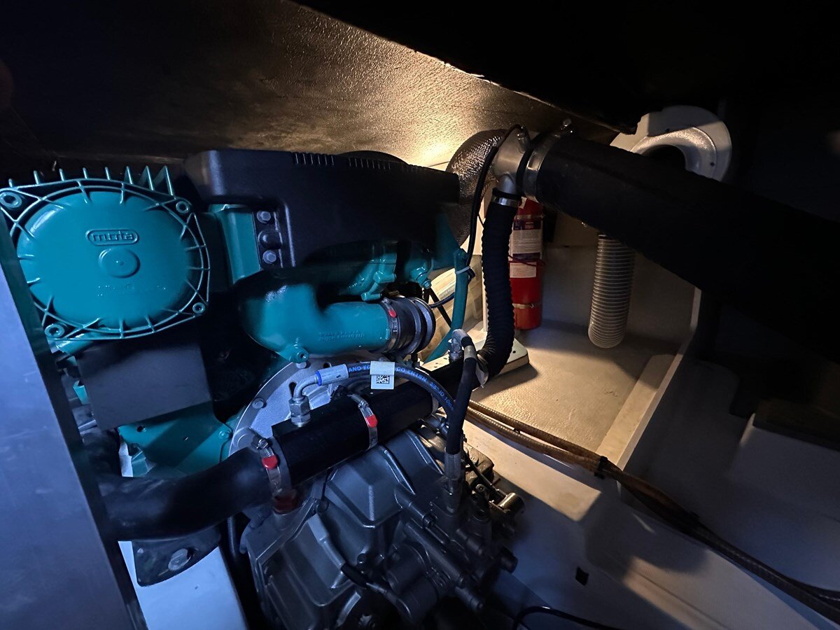 2019-beneteau-44-53fb9f