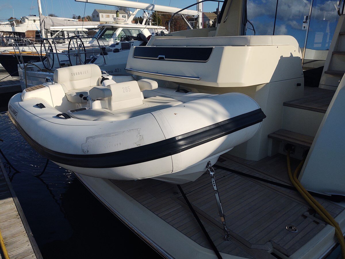 2019-beneteau-49-6-759851