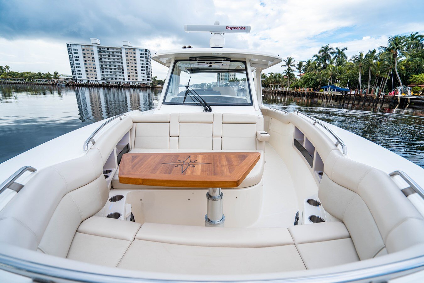 2019-boston-whaler-35-0bf07a