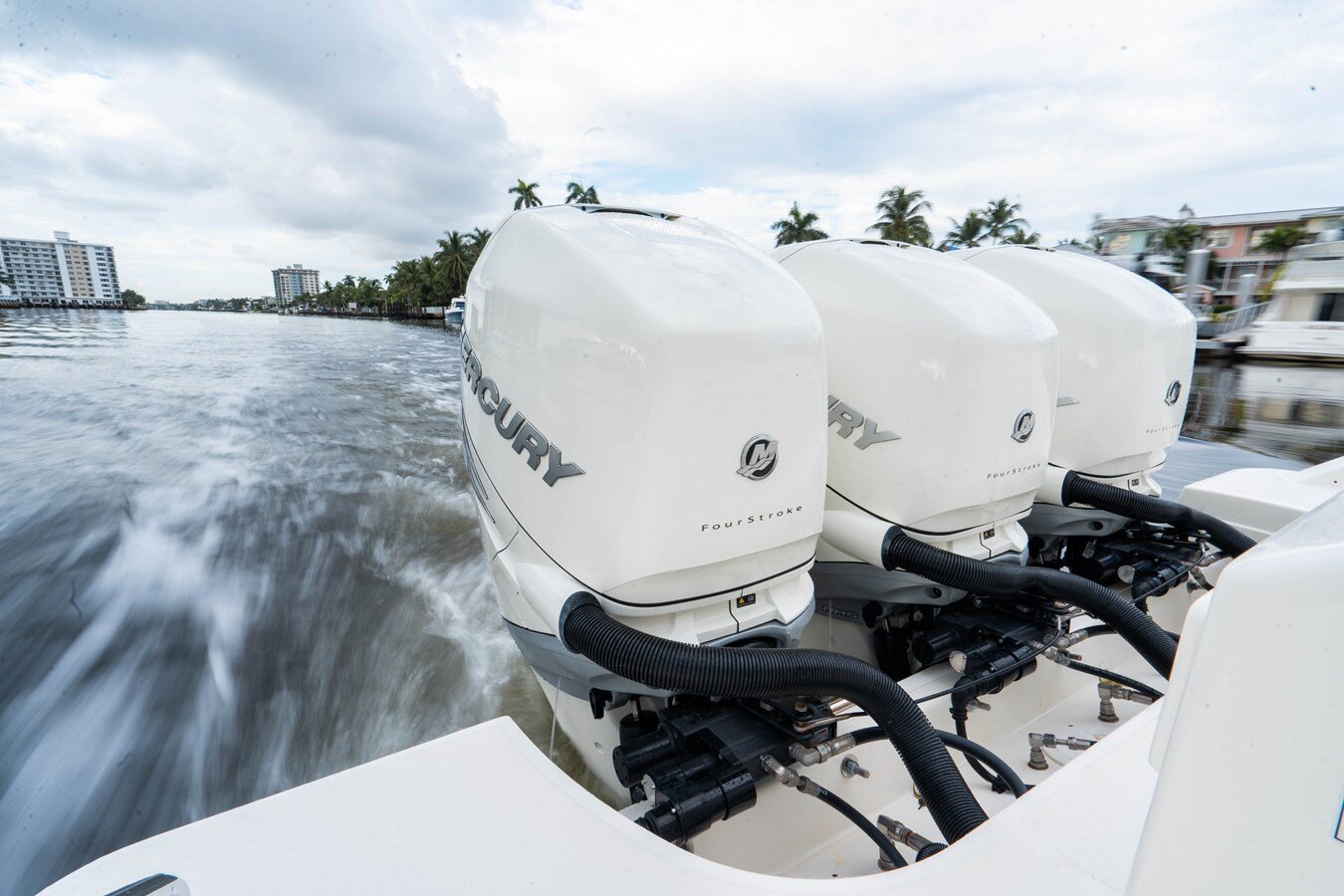 2019-boston-whaler-35-0bf07a