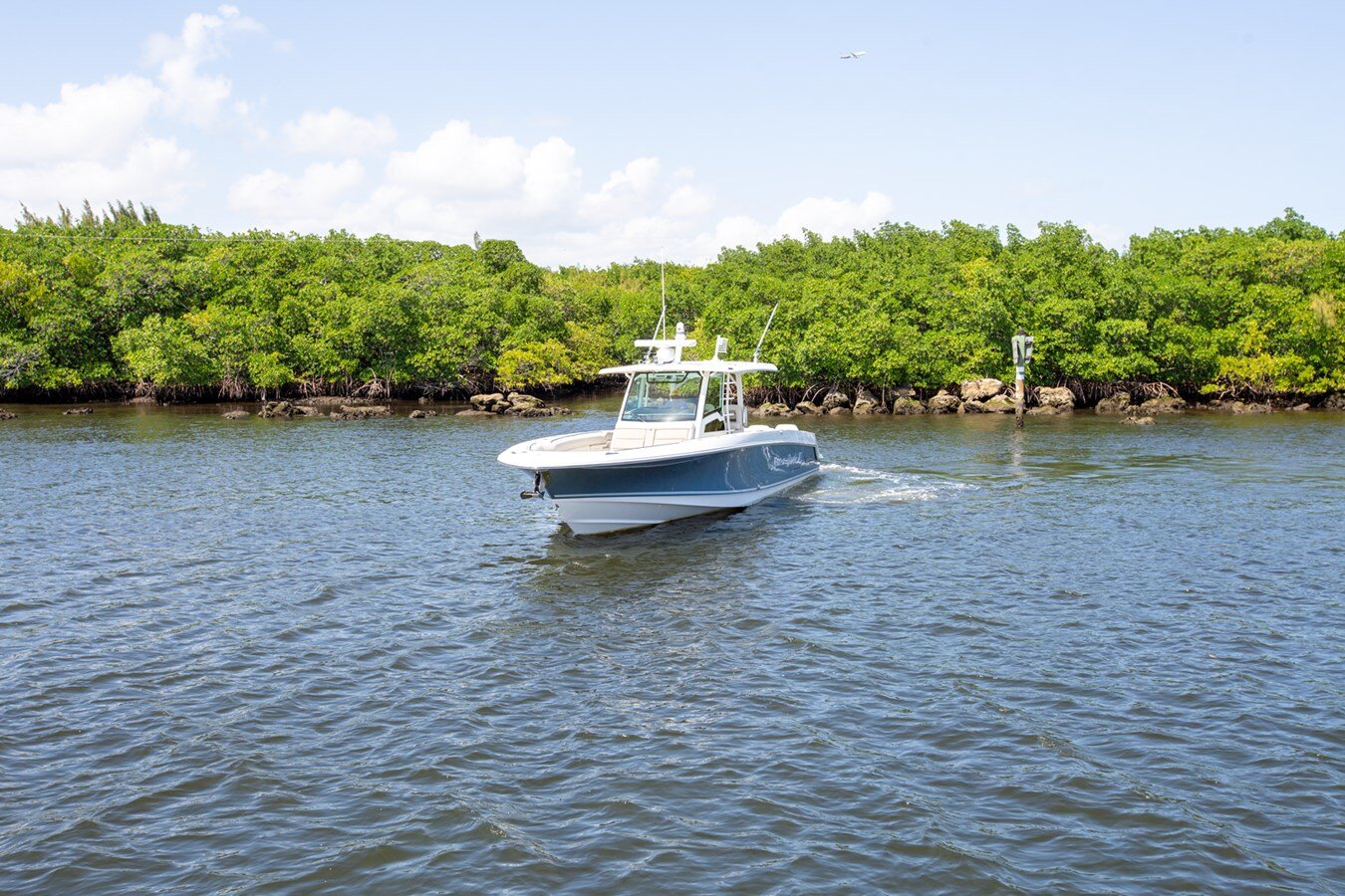 2019-boston-whaler-38-fa452b