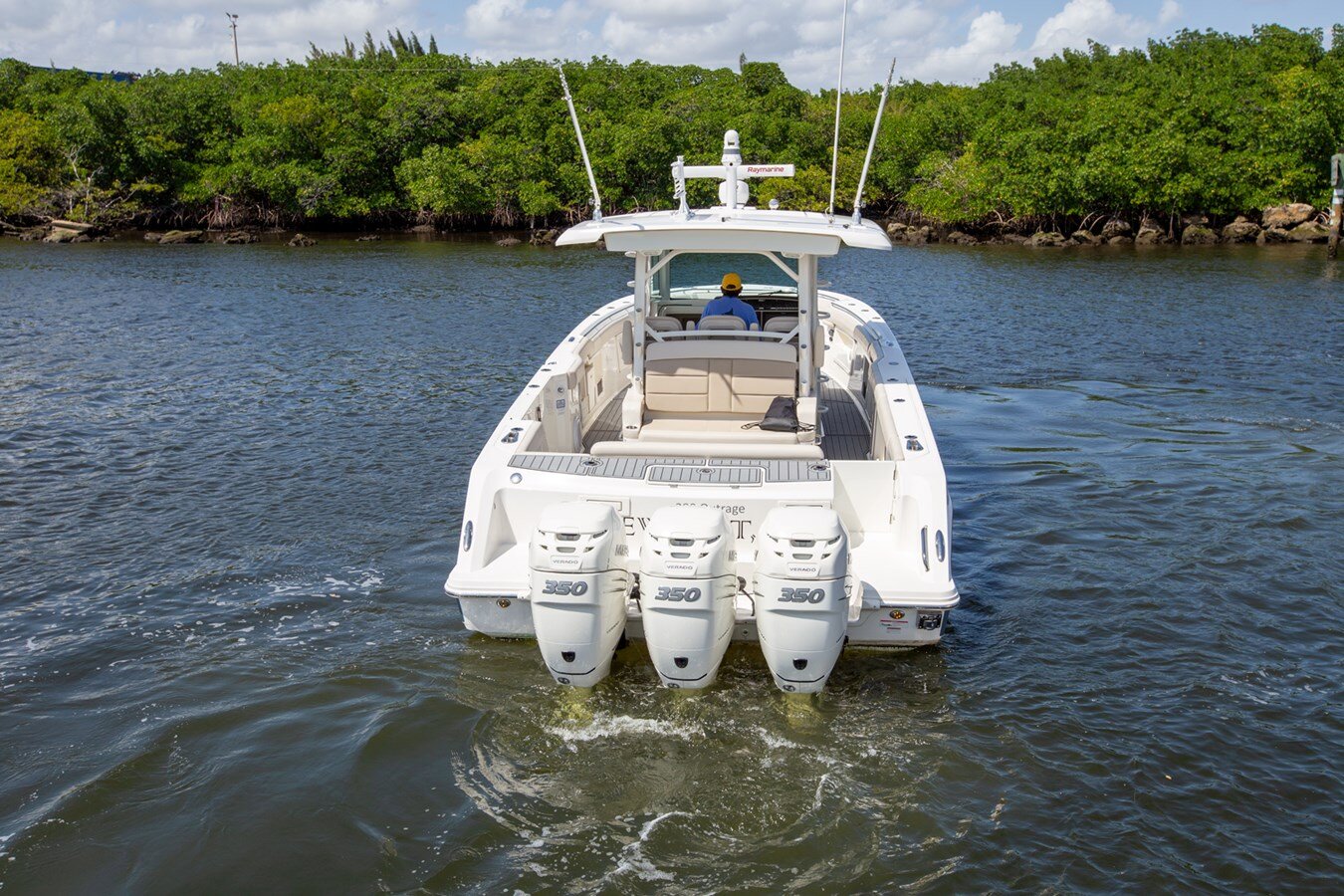 2019-boston-whaler-38-fa452b