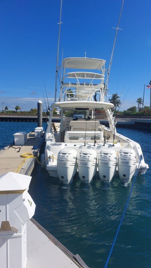 2019-boston-whaler-42-6-8e6b14