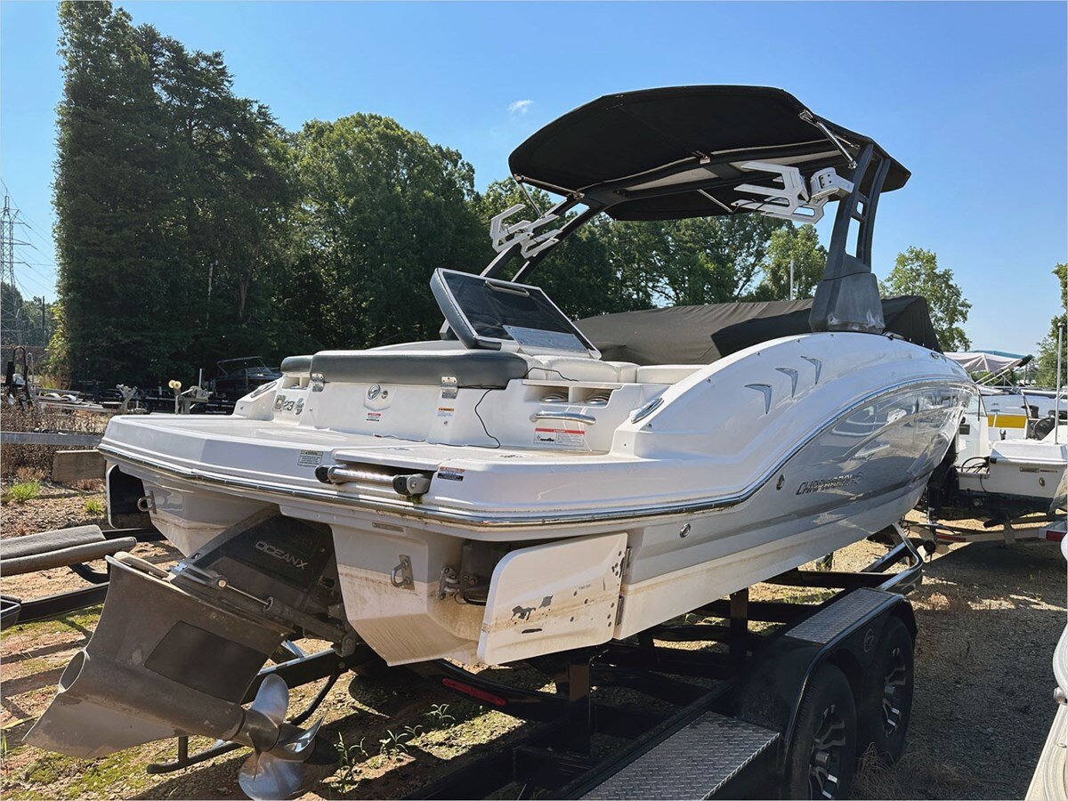 2019-chaparral-23-1-c3d81b