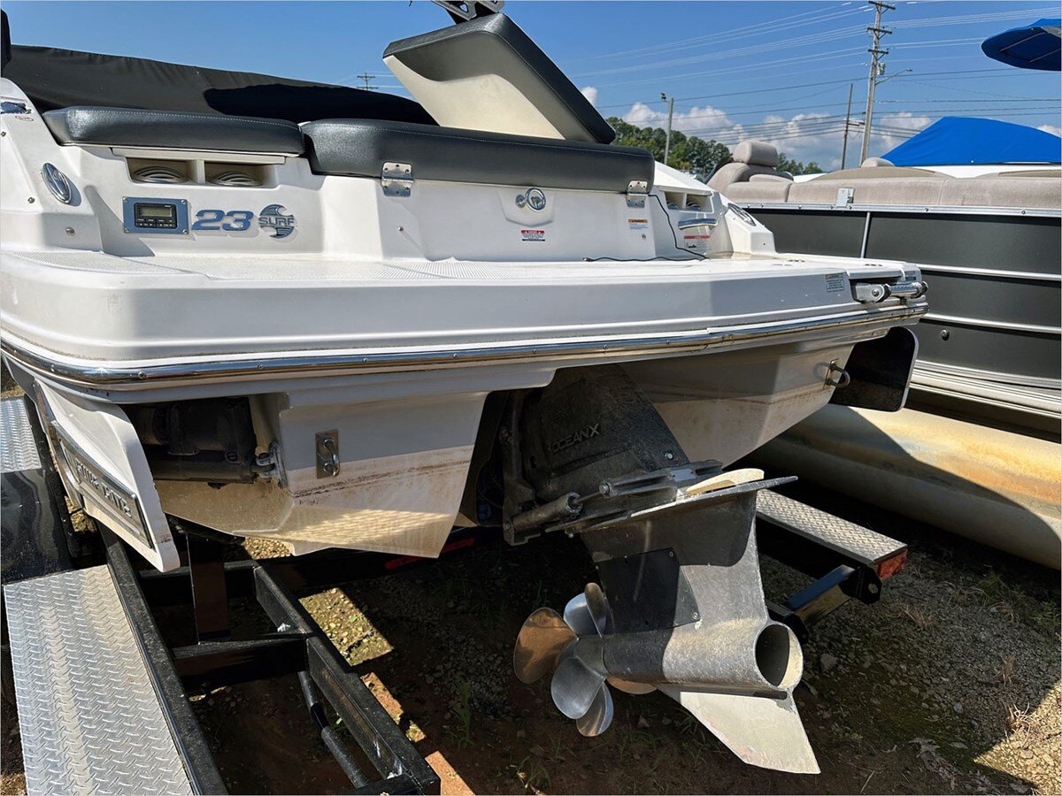 2019-chaparral-23-1-c3d81b