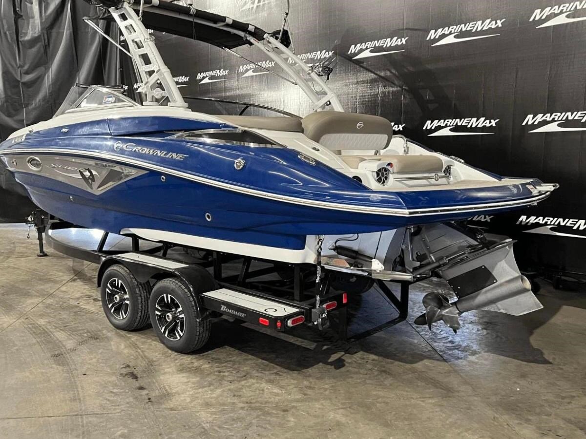 2019-crownline-25-2fec49