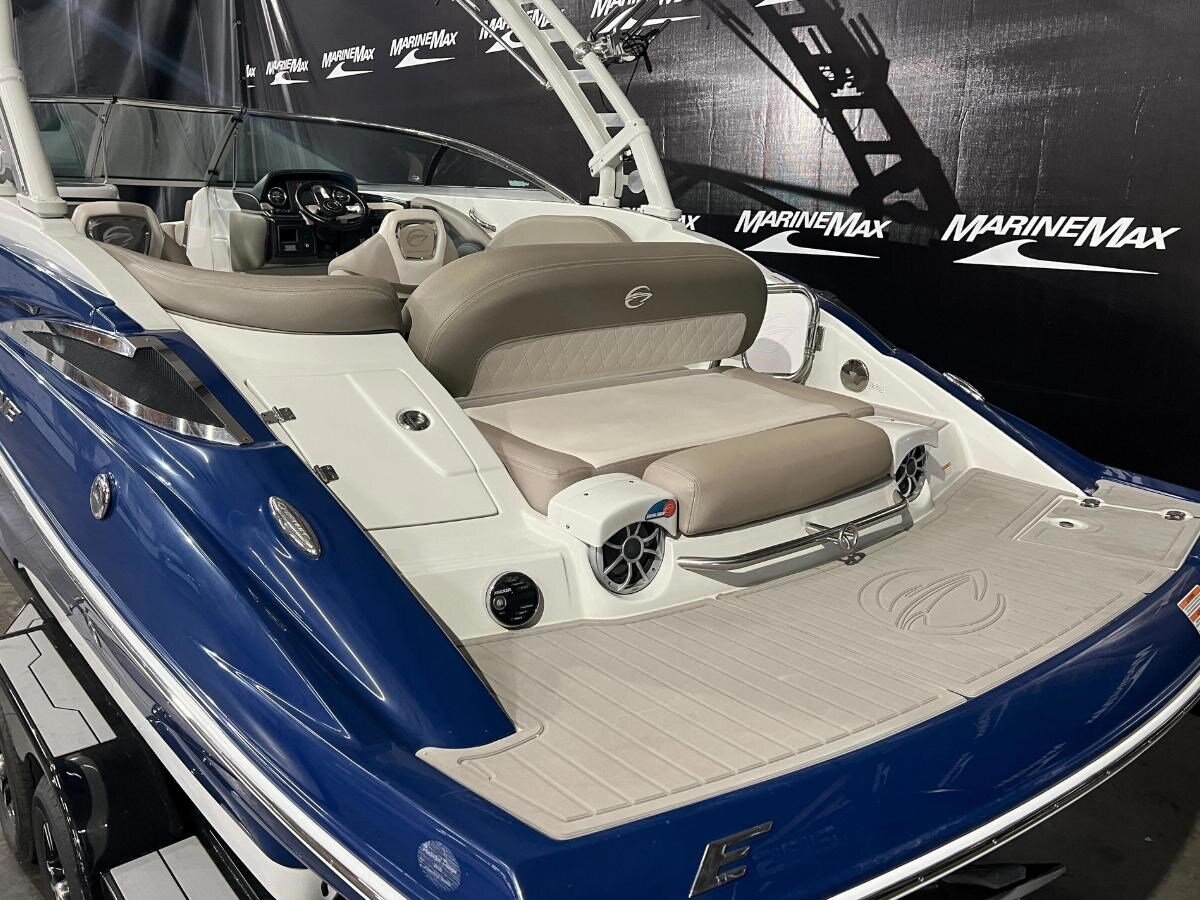 2019-crownline-25-2fec49