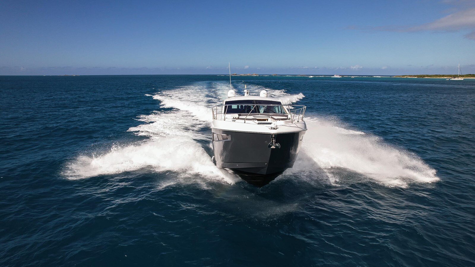 2019-cruisers-yachts-50-bba156