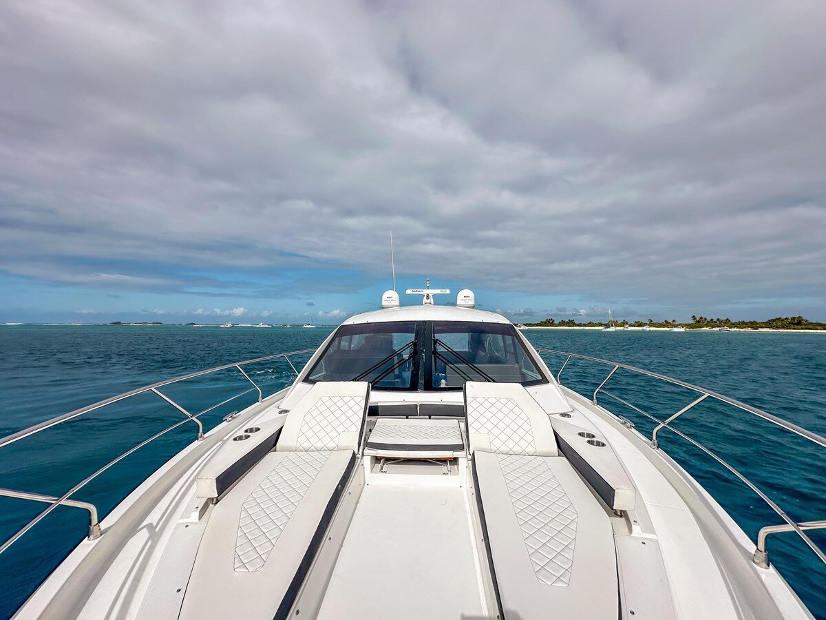 2019-cruisers-yachts-50-bba156