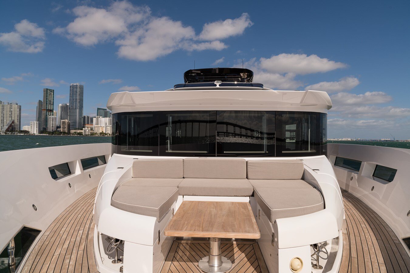 2019-dl-yachts-dreamline-86-4-5183d4