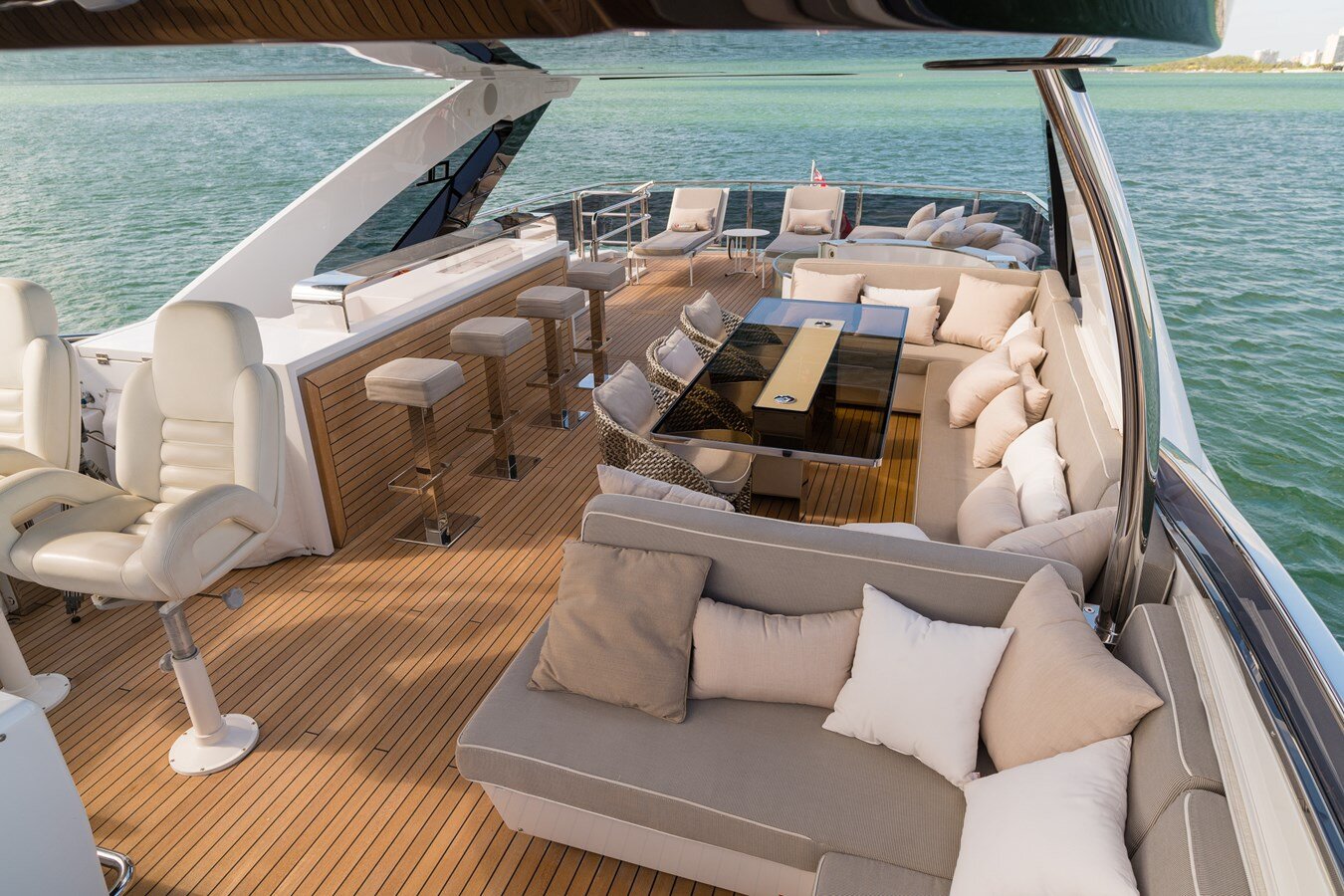 2019-dl-yachts-dreamline-86-4-5183d4