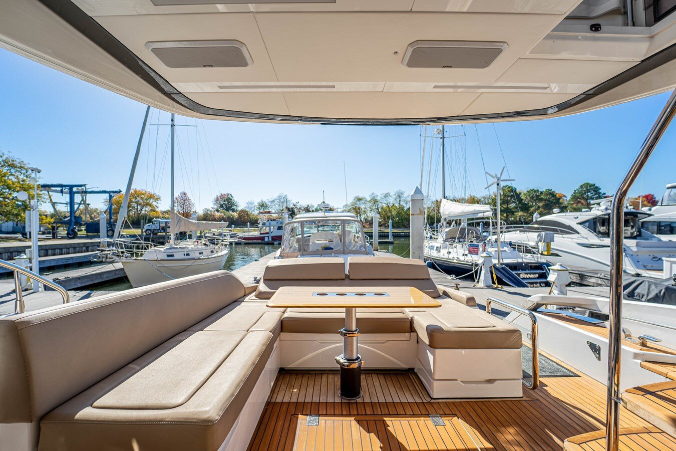 2019-fairline-53-840c70