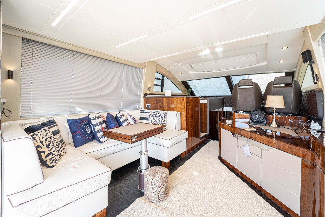 2019-fairline-53-840c70