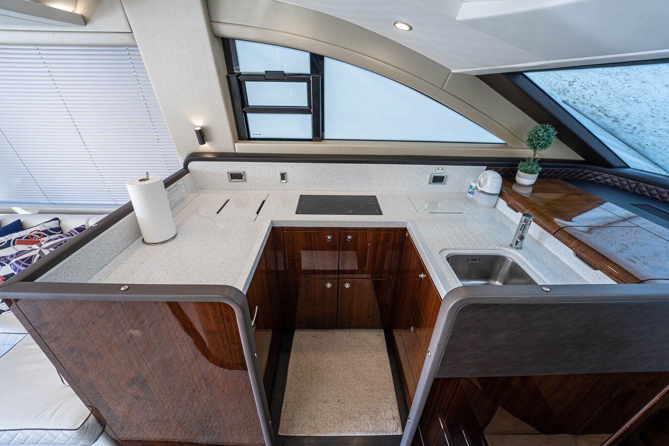 2019-fairline-53-840c70