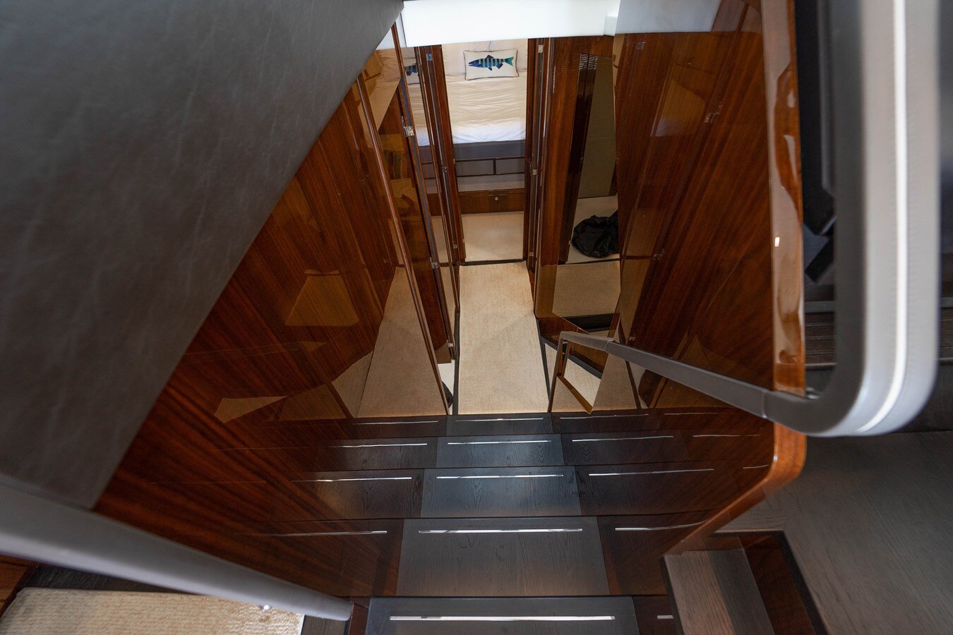 2019-fairline-53-840c70