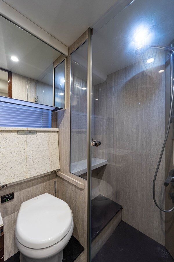 2019-fairline-53-840c70