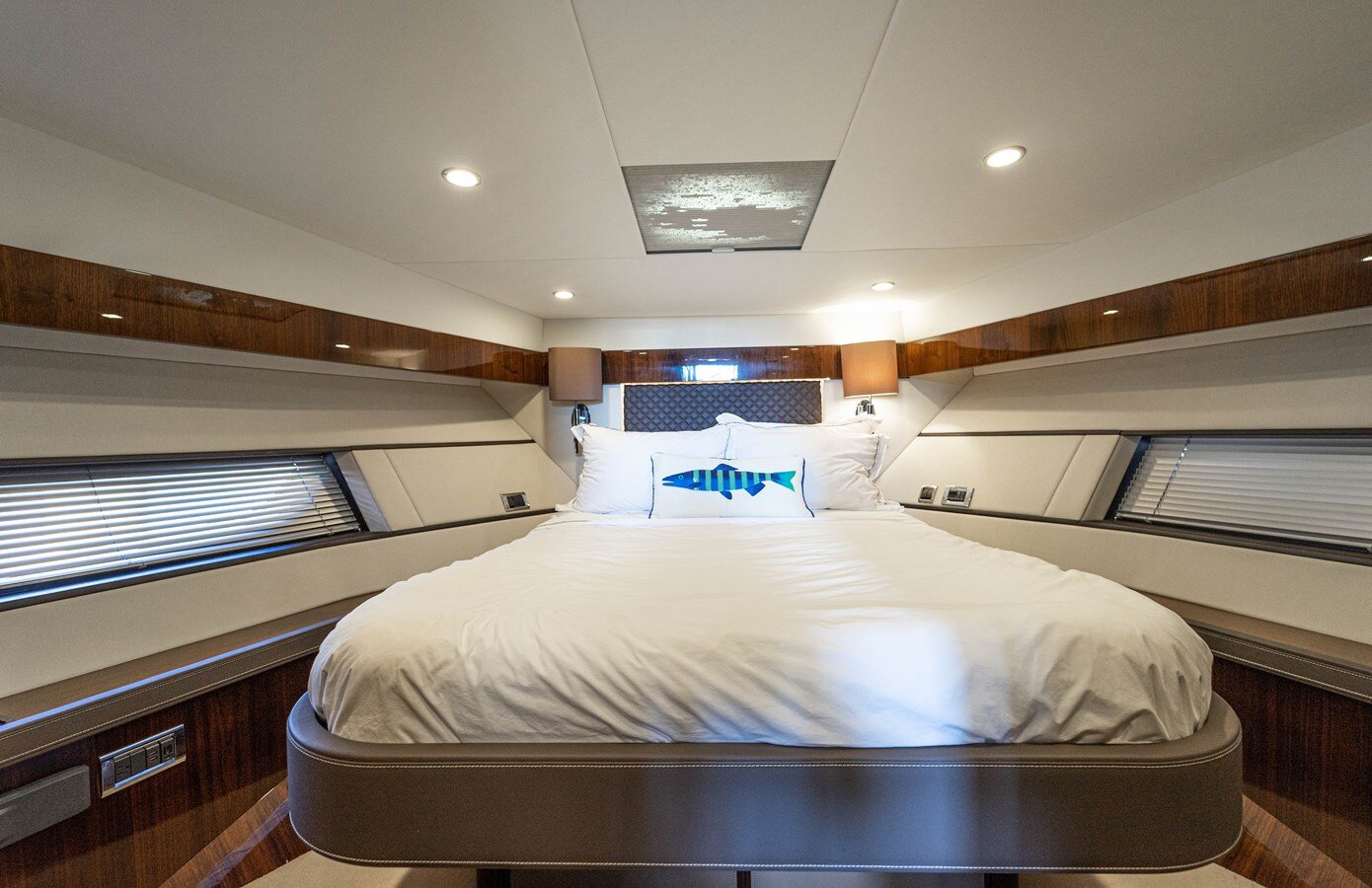 2019-fairline-53-840c70