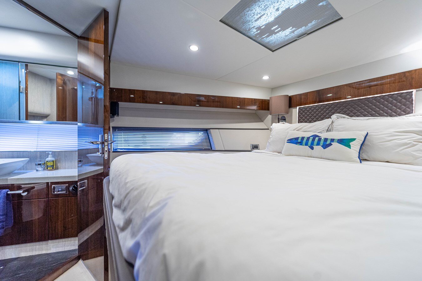 2019-fairline-53-840c70