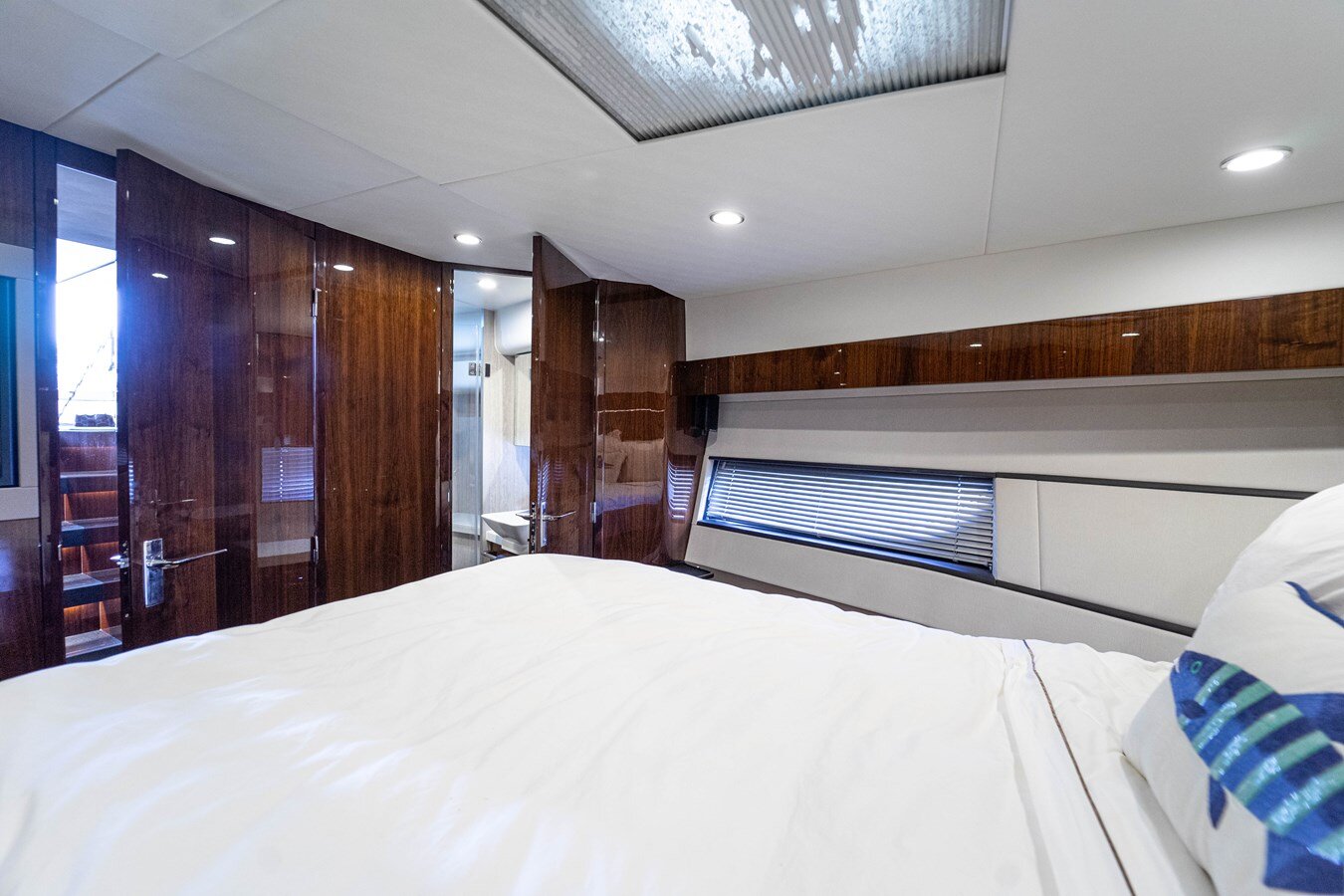 2019-fairline-53-840c70
